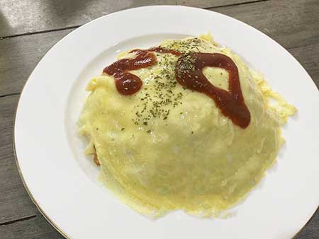Japanese Rice Omelette (Omurice)